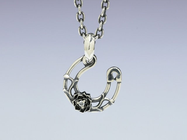 Deal design - Safe Pin Horseshoe Pendant 12