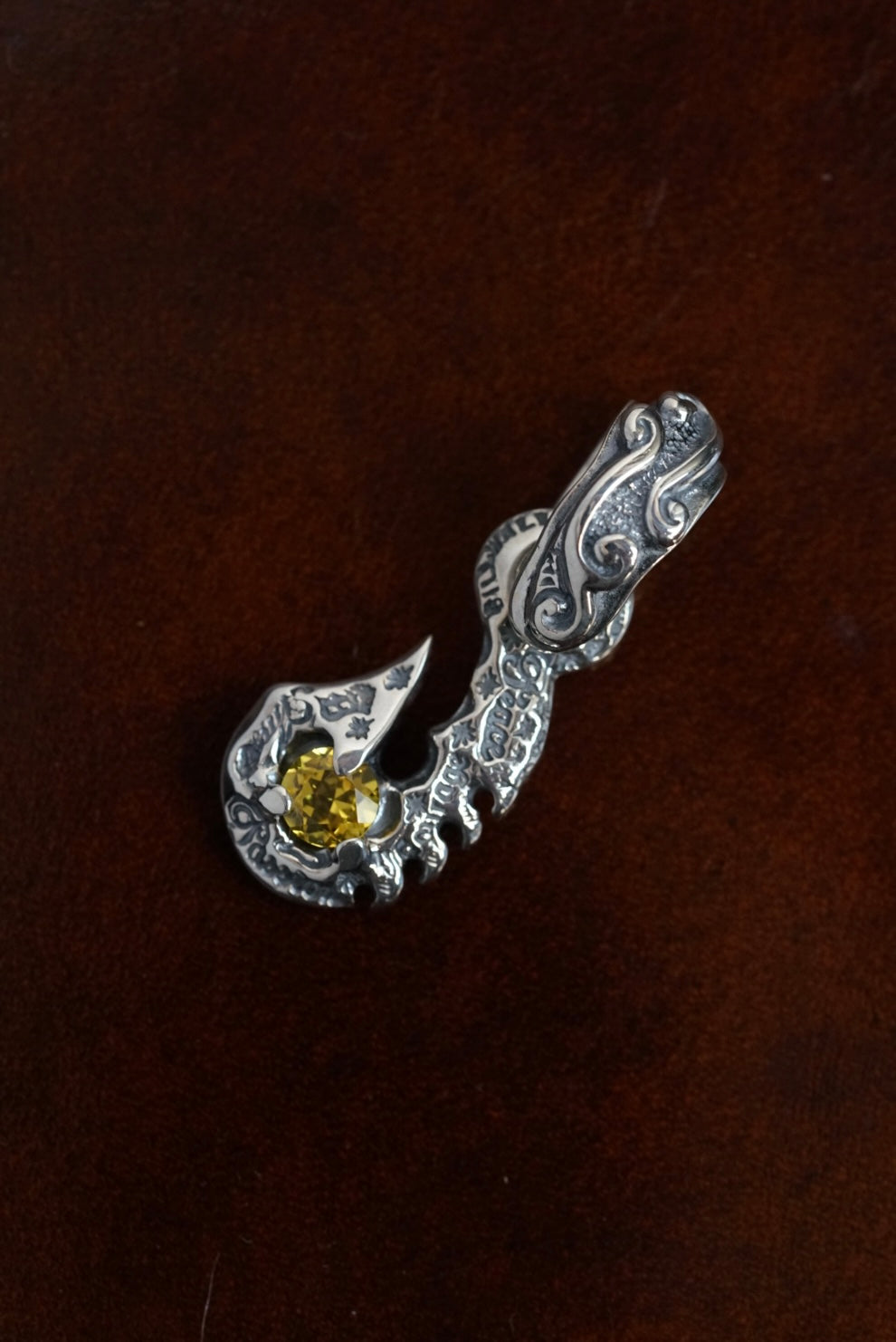 C369 Graffiti Fish Hook Large Wave Bale With Gemstone Charm