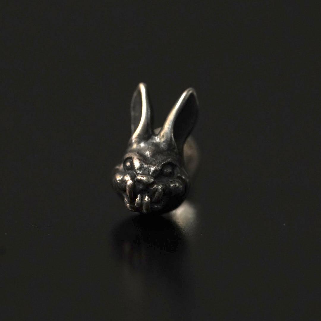 Evil Rabbit 粒裝耳環