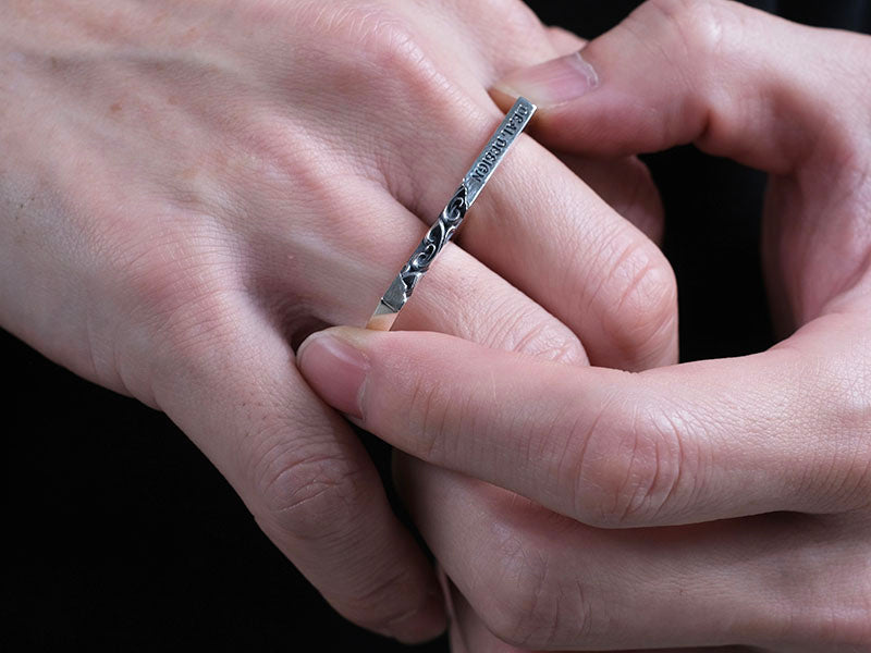 Decade Knuckle Ring