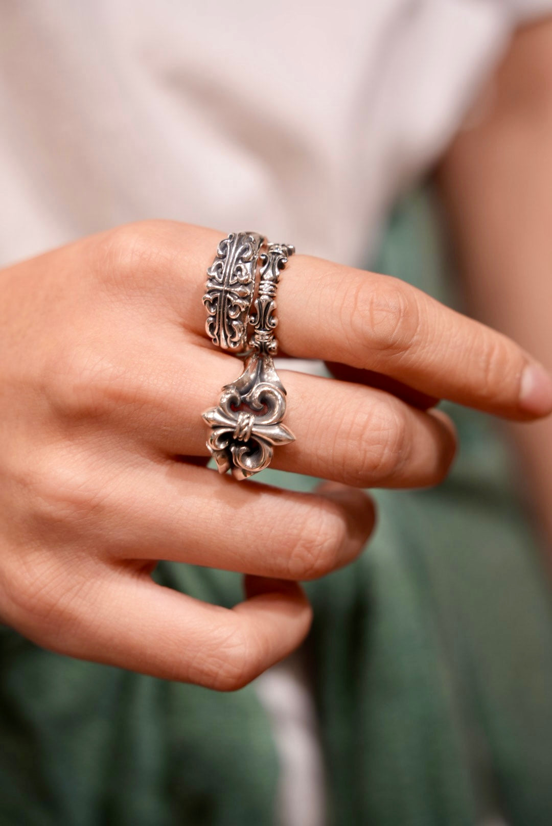 Blooming Cross Ring: Narrow