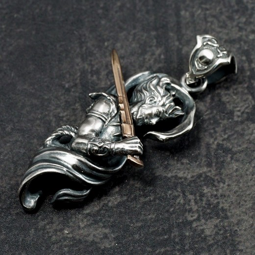 Guardia Susanoo-No-Mikoto Pendant 3