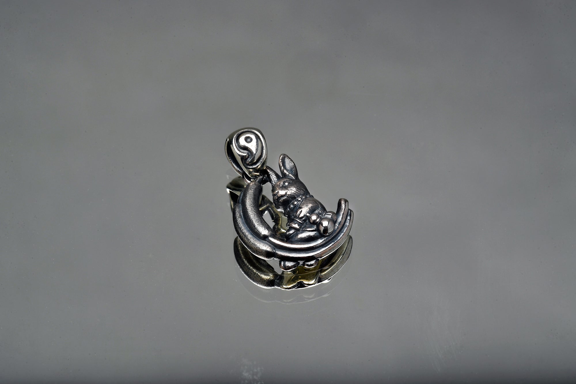 Guardia The Hare Of Inaba Pendant 1