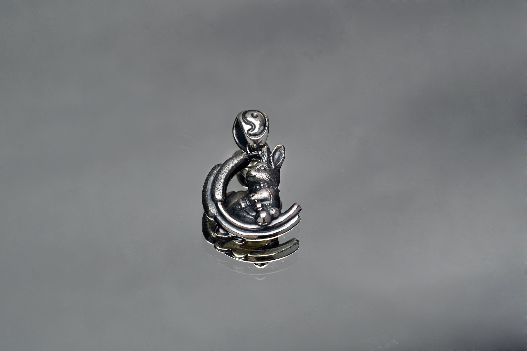 Guardia The Hare Of Inaba Pendant 2