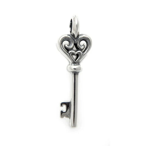 PN980 Heart Key Pendant