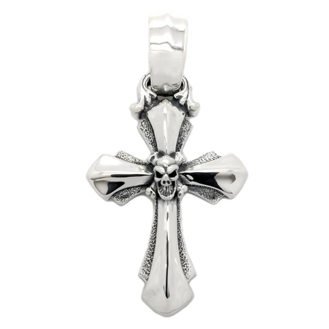 PN940 2005 Cross with Skull and Crossbones with Large Bale