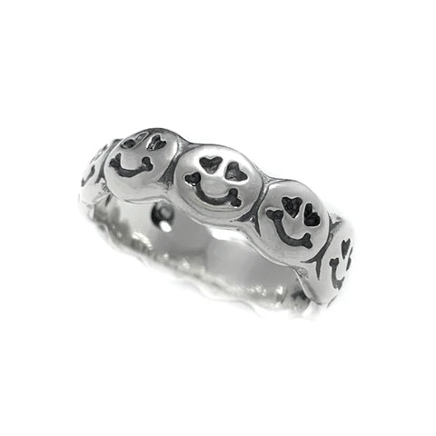 R482 Happy Face with Double Heart Eyes Ring