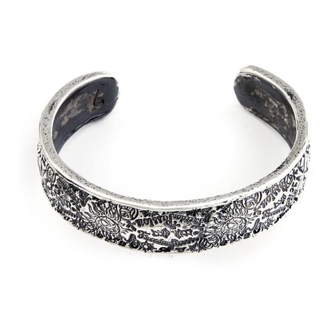 B589 Wide Graffiti Bangle