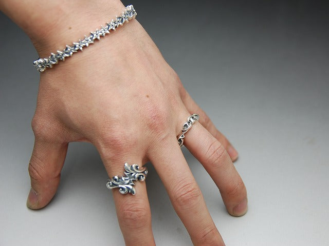 Barbed Wire Ring