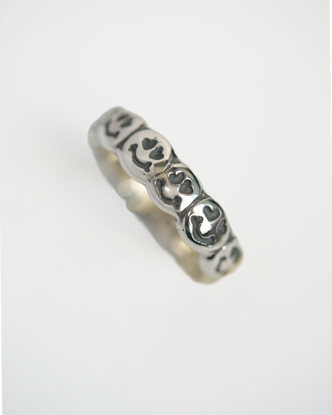 R482 Happy Face with Double Heart Eyes Ring w/ 2 Spots Gold Overlay w/ 2 Stones