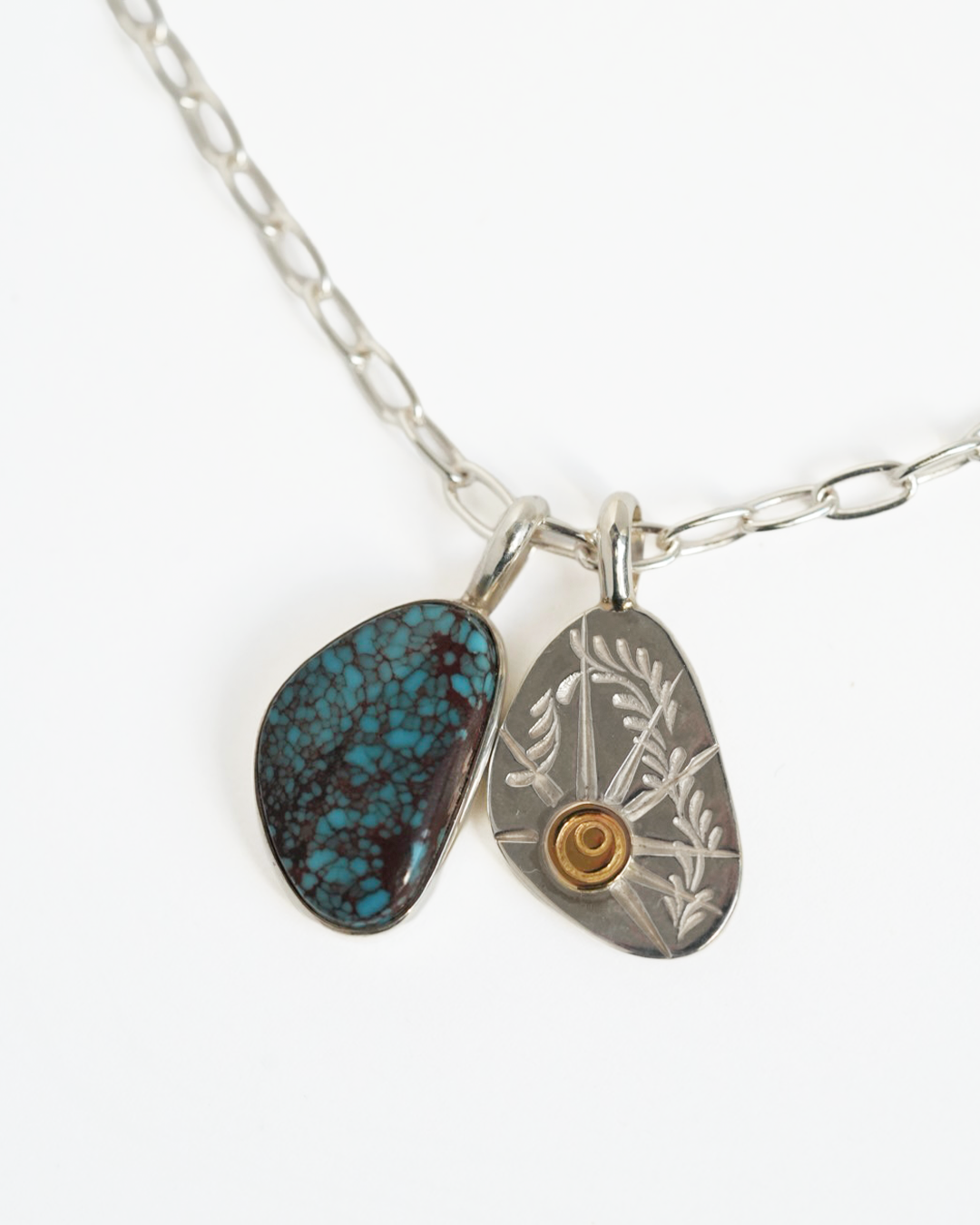 Silver Dollar Craft Red Mountain Turquoise w/18K Gold Point Arabesque Metal w/Silver Anchor Chain Set