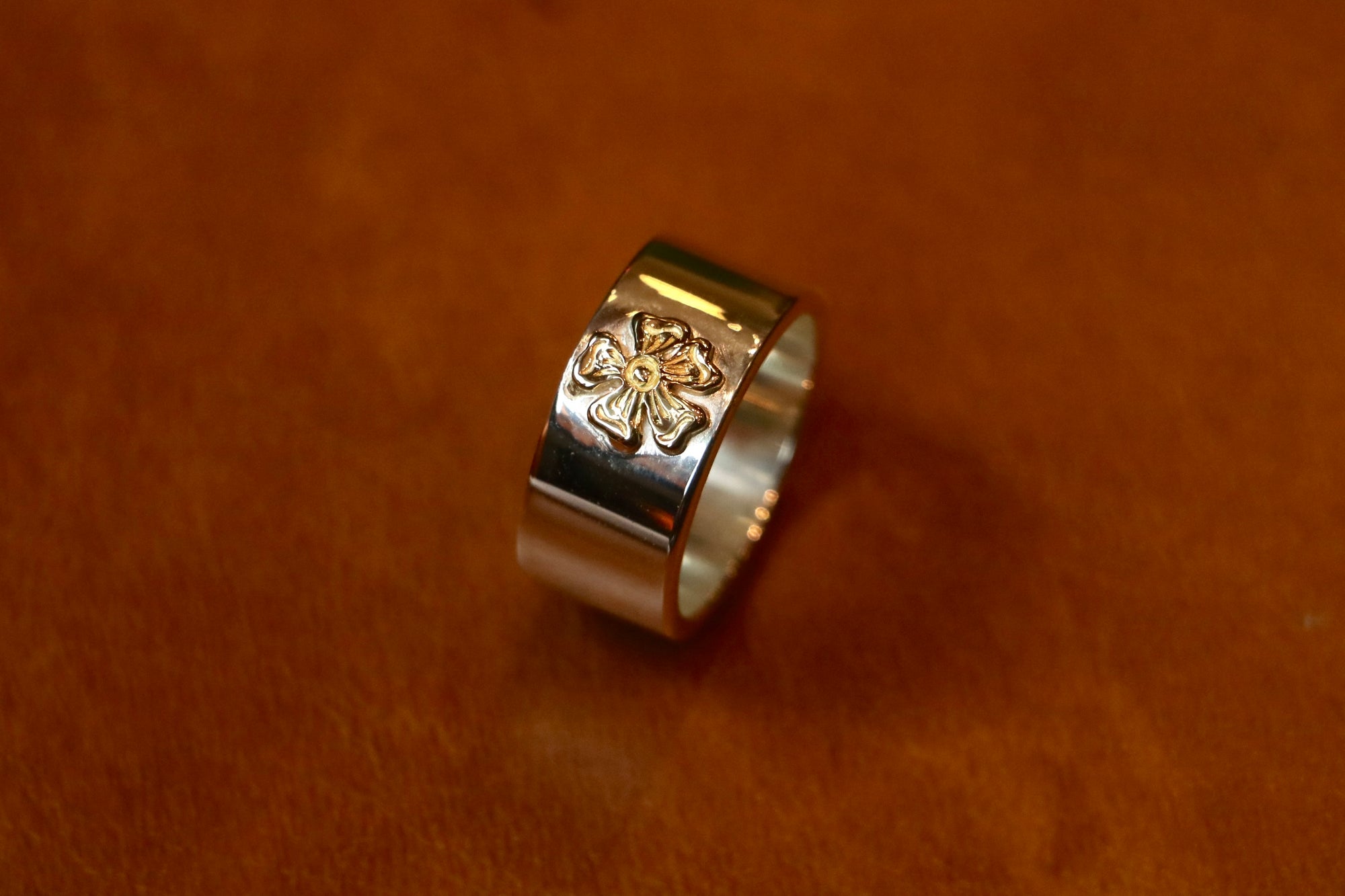 高瀬豪太 Sunshine Studio - 18K Gold Flower Flat Ring_5
