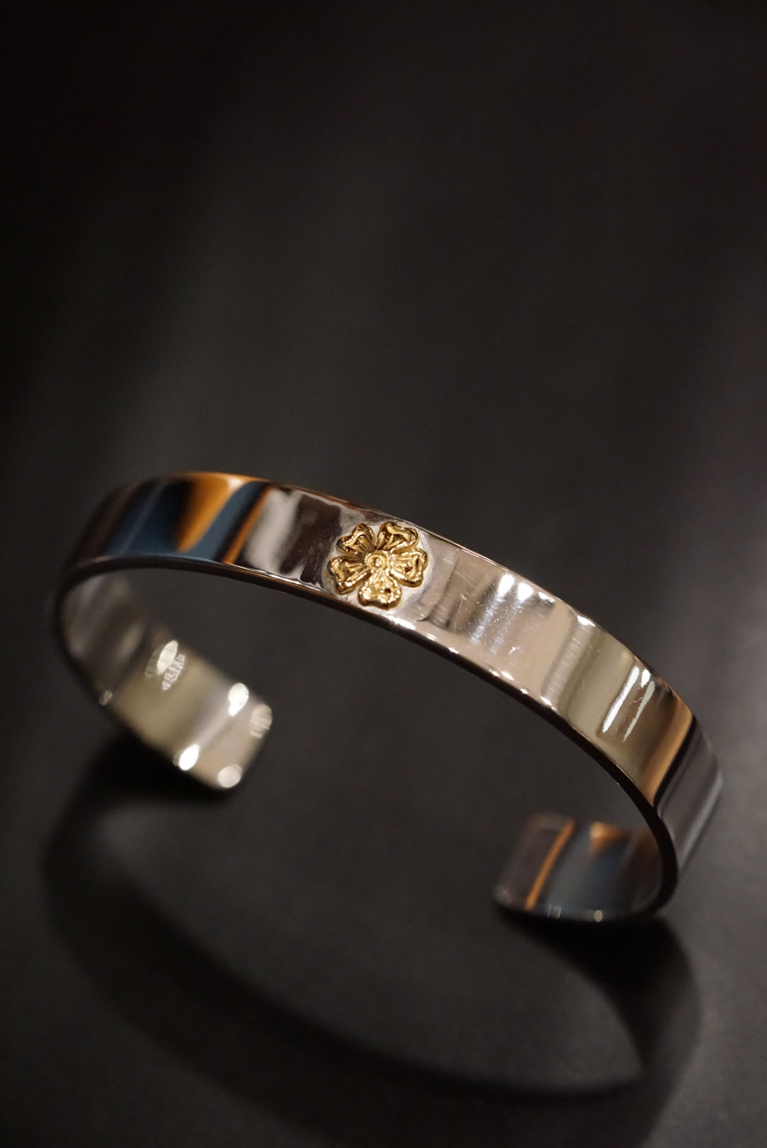 高瀬豪太 Sunshine Studio - 18K Gold Hana Flat Bangle_3