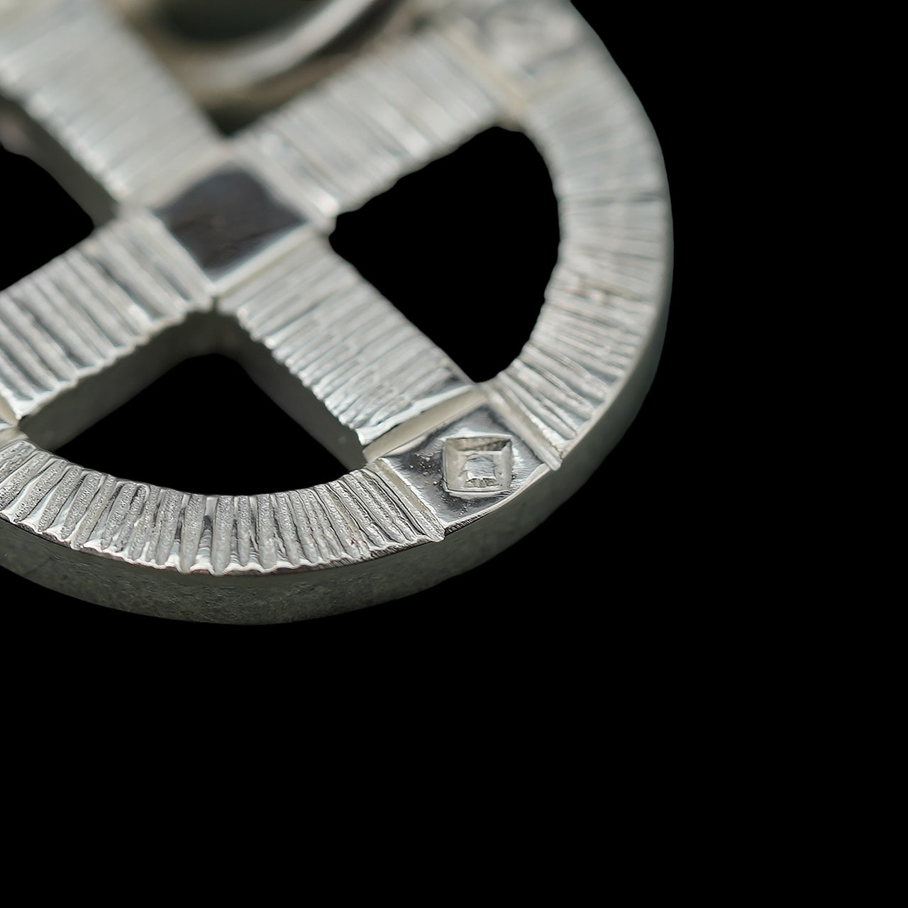 高瀬豪太 Sunshine Studio - Silver Wheel Pendant_3