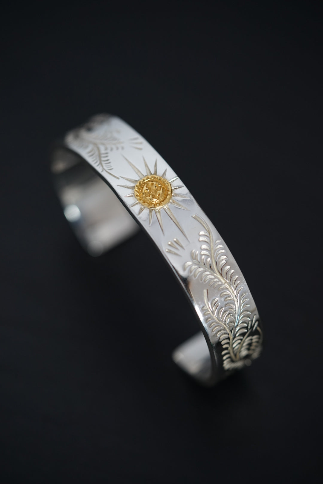 高瀬豪太 Sunshine Studio - 12mm 24K Gold Point Radiation Arabesque Bangle_2