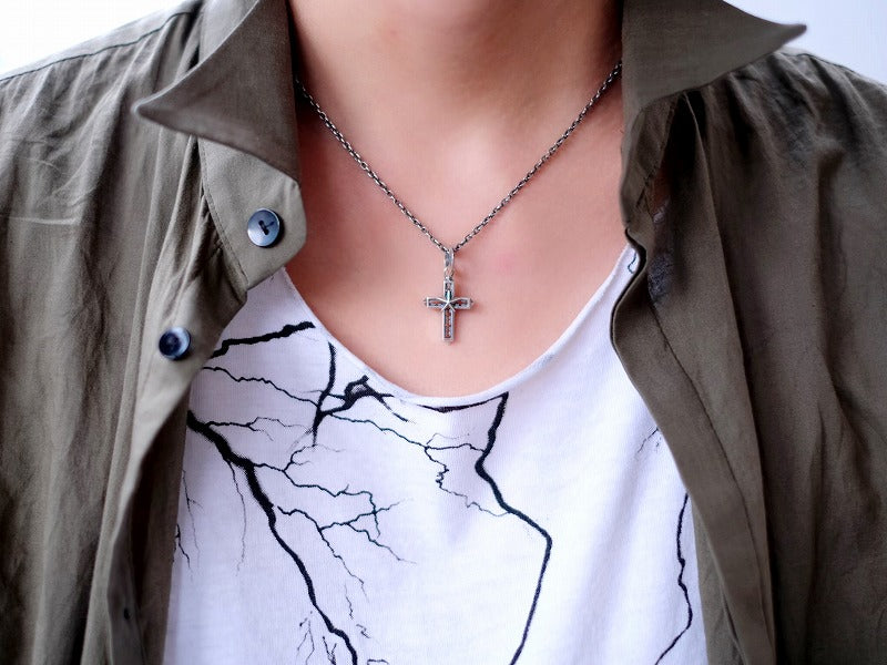 Deal Design Ribbed Cloth Pendant