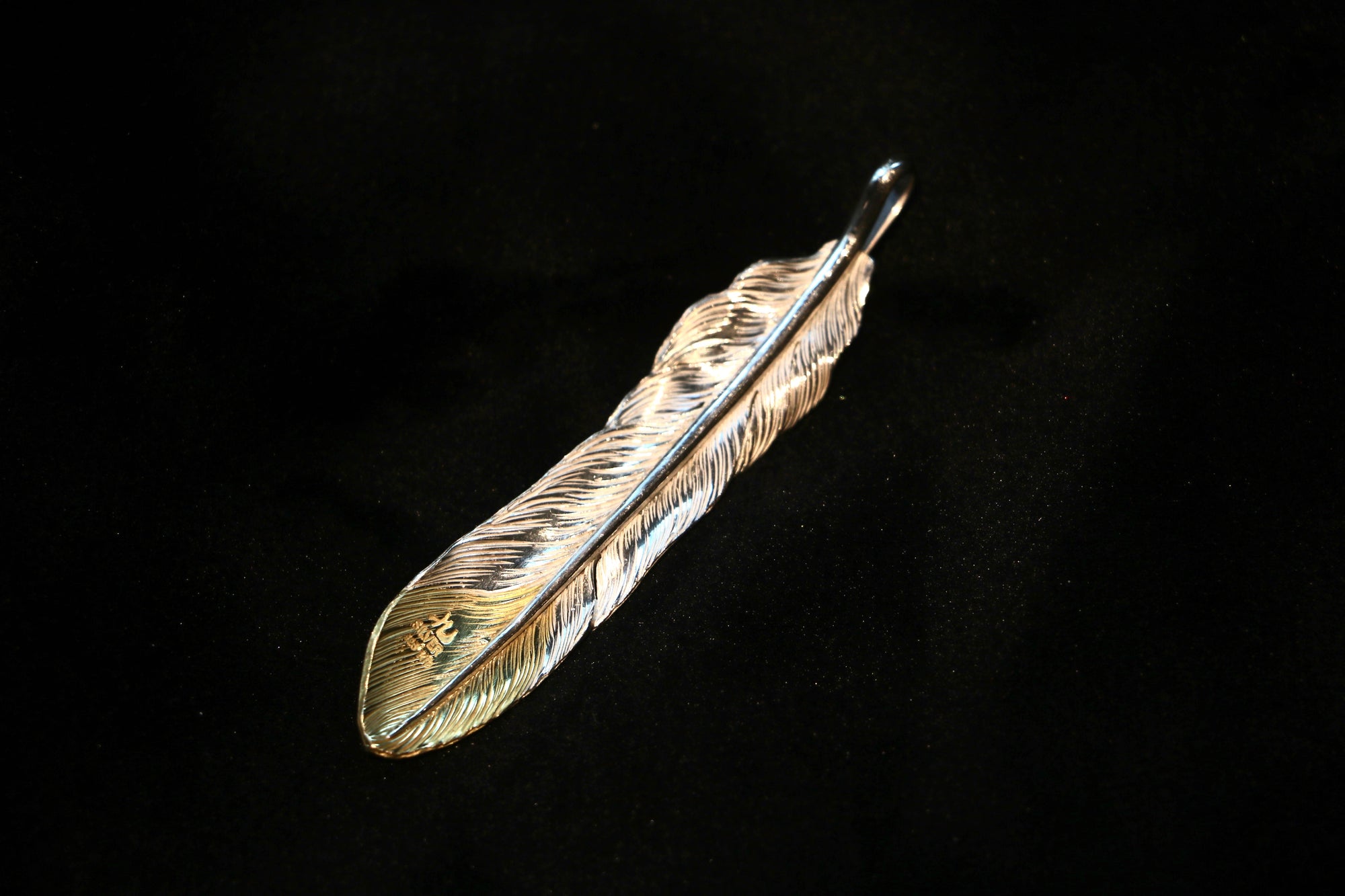 Nine Metal 18K Tip Gold Feather Pendant L