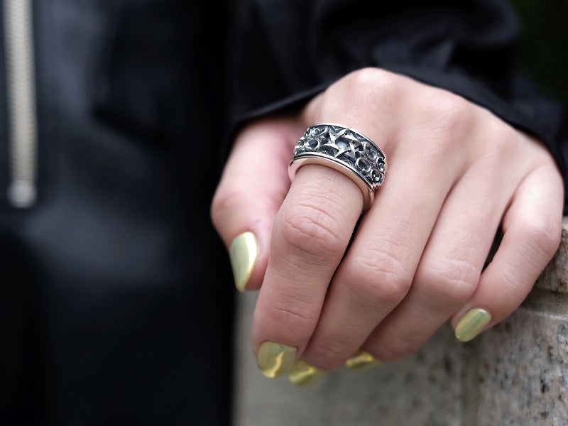 Deal Design Pare Step Ring