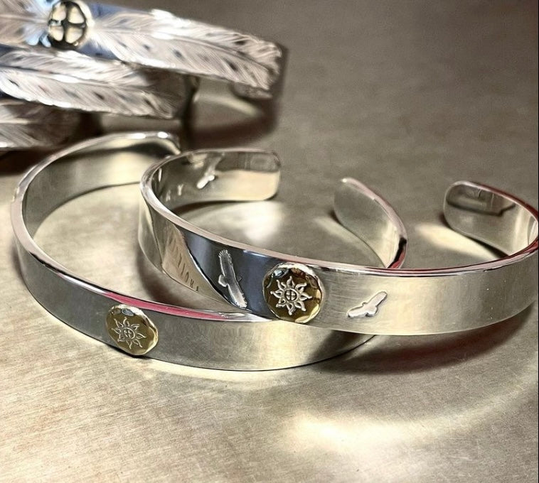 Albatory 18Kt Gold Point Bangle