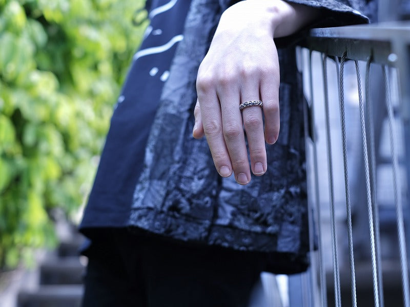 Deal Design Royal Roll Ring