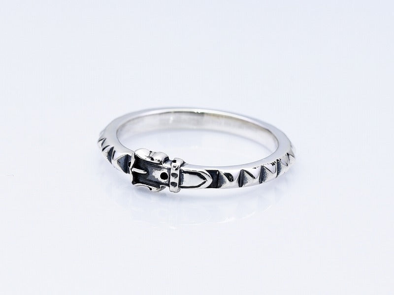 Deal Design Layered Stud Single Ring