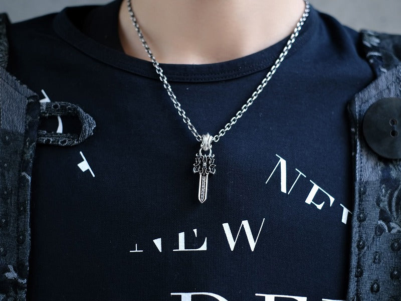 Deal Design KG Dagger w/ Stone Medium