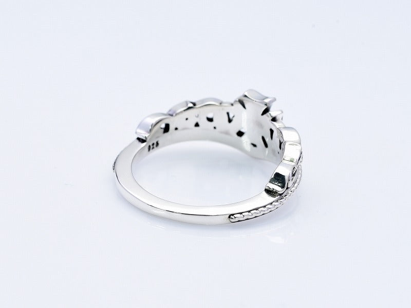 Deal Design Gate Tiara Cross Ring