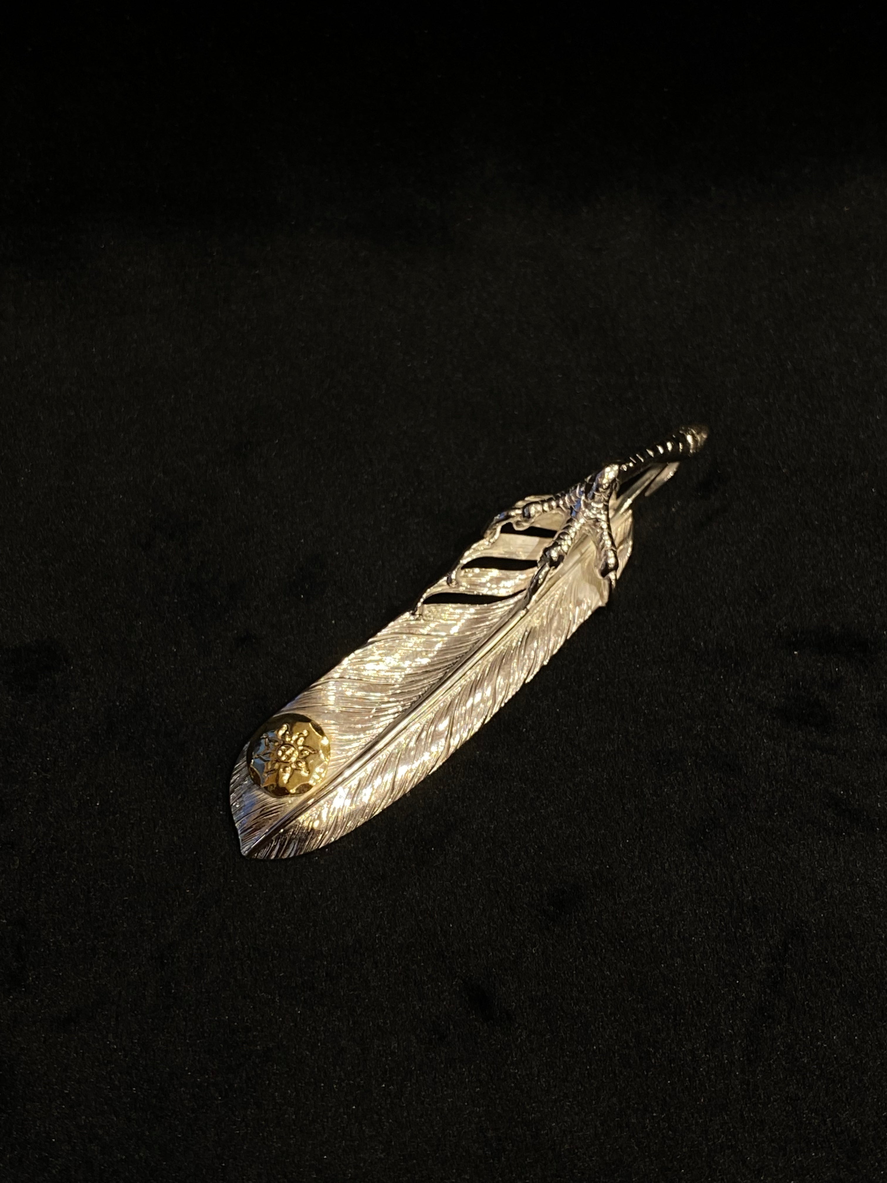 Albatory Silver Claw Gold Point Feather Pendant L