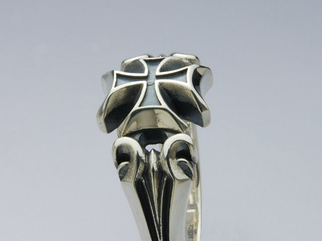 Deal Design Cross Jack Ring