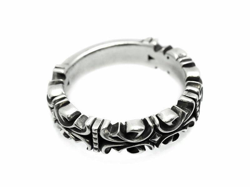 Deal Design Lip Stud Ring