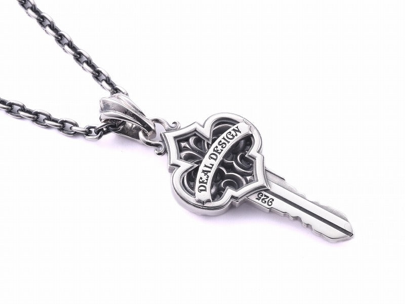 Deal Design Empire Key Pendant