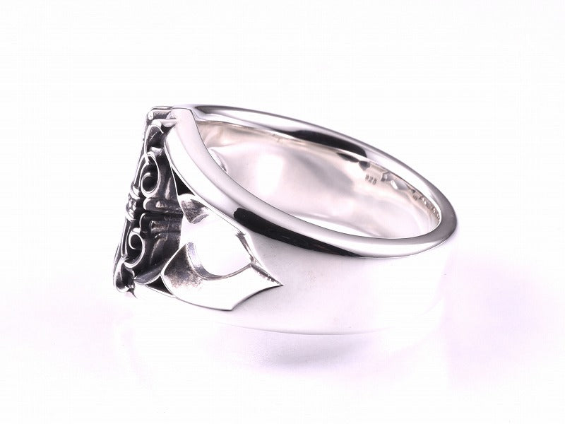 Deal Design Gate Fang Ring