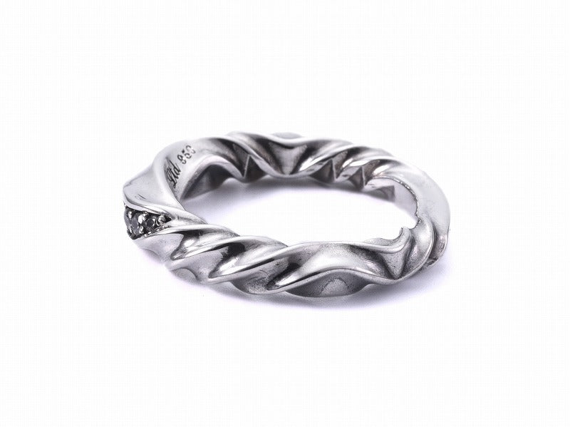 Deal Design RT:Crack Ring