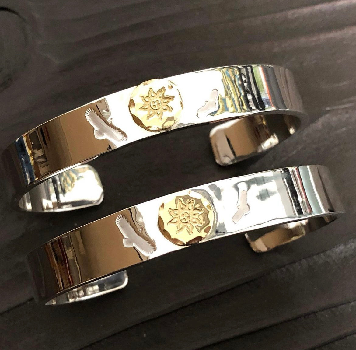 Albatory 18Kt Gold Point Bangle