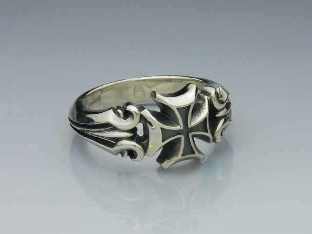 Deal Design Cross Jack Ring