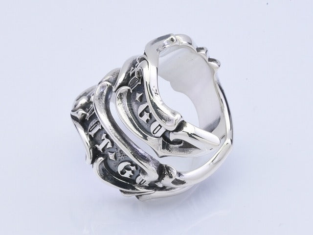Deal Design Raging Flag Ring