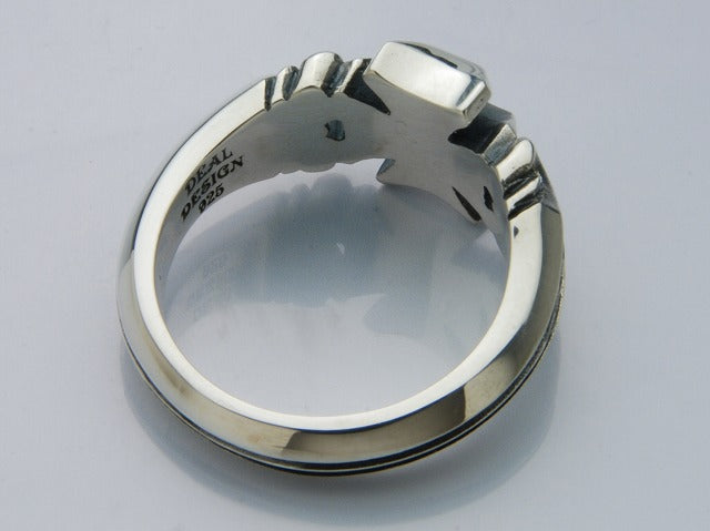 Deal Design Cross Jack Ring