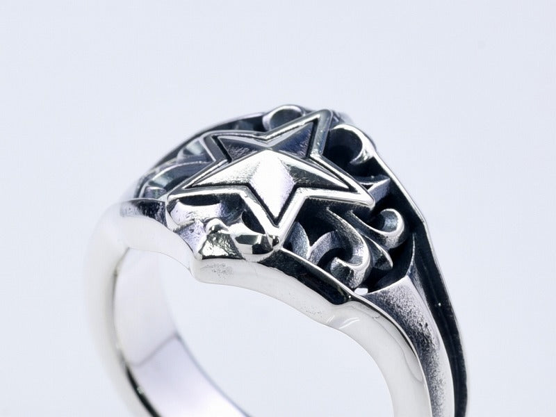 Deal Design Pointed Sterling Ring