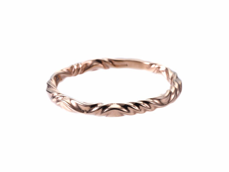 Deal Design Reverse Twist 2mm 10K Gold Ring