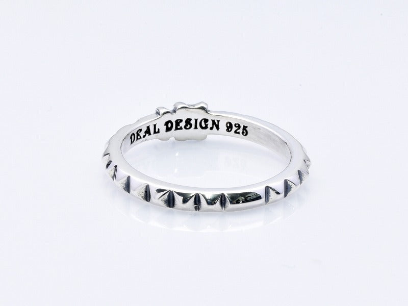 Deal Design Layered Stud Single Ring