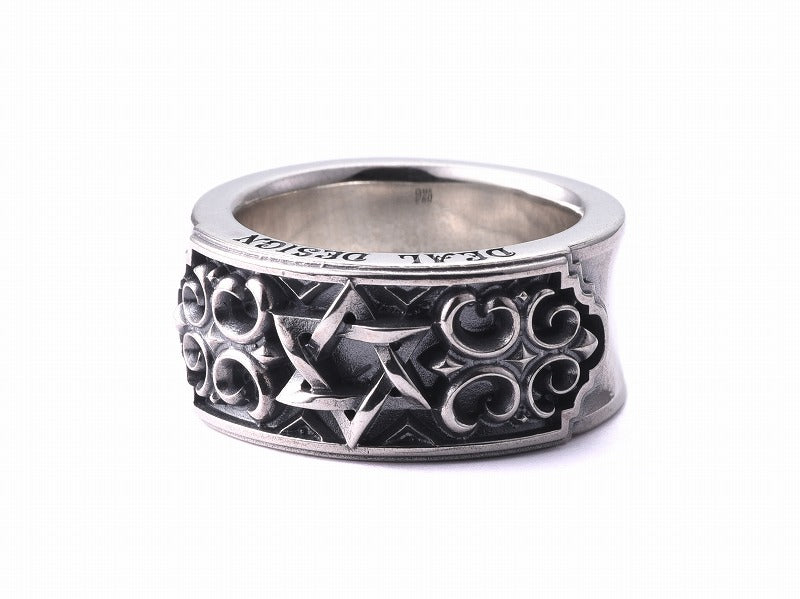 Deal Design Pare Step Ring