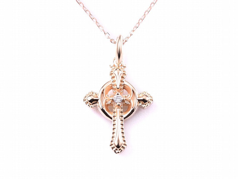 Tiny Circle Fang Pendant