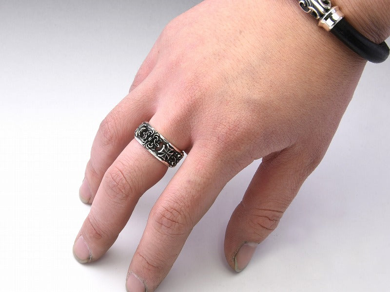 Deal Design Dual Gate Ring