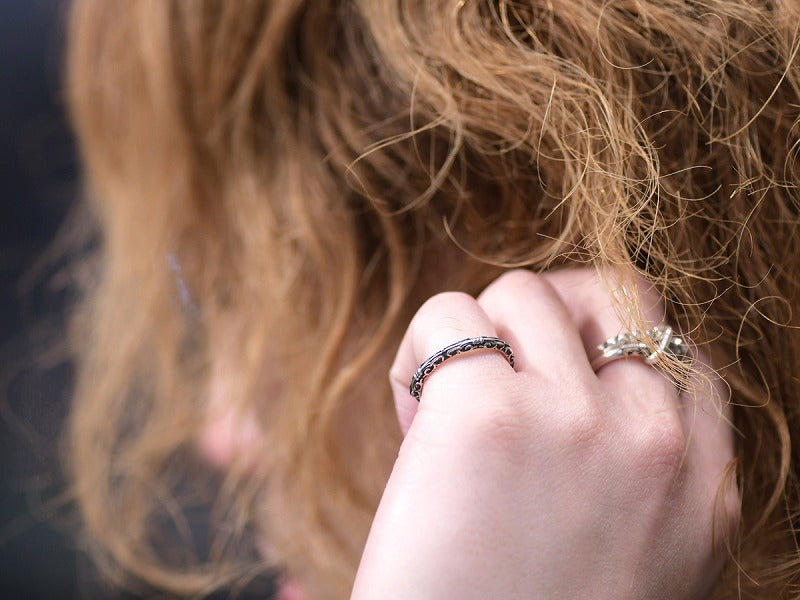 Deal Design String Gate Ring