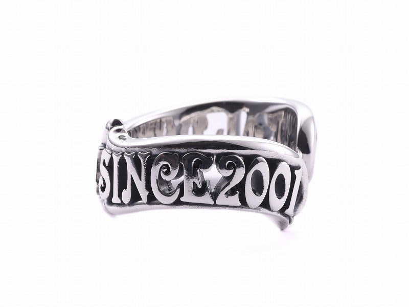 Deal Design Airy Flag Ring