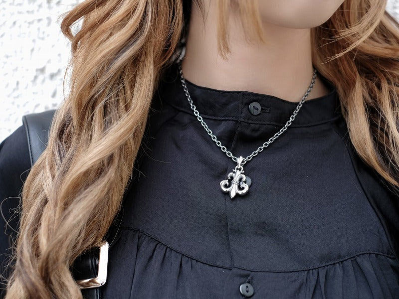 Deal Design Classic Lily Top Pendant