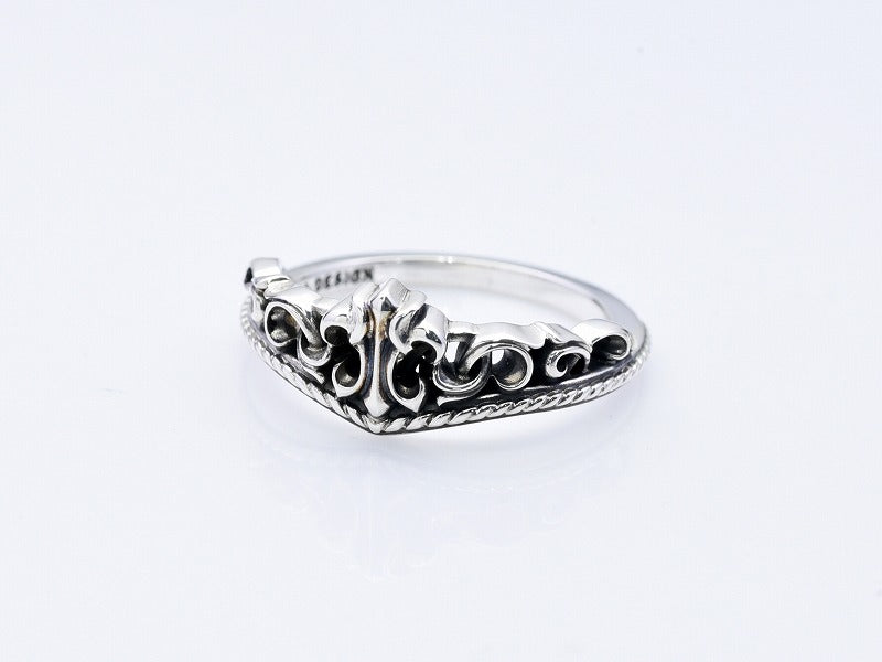Deal Design Gate Tiara Lily Ring