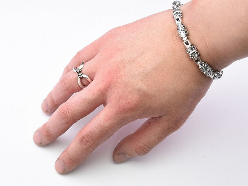 Deal Design Mobius Lily Ring