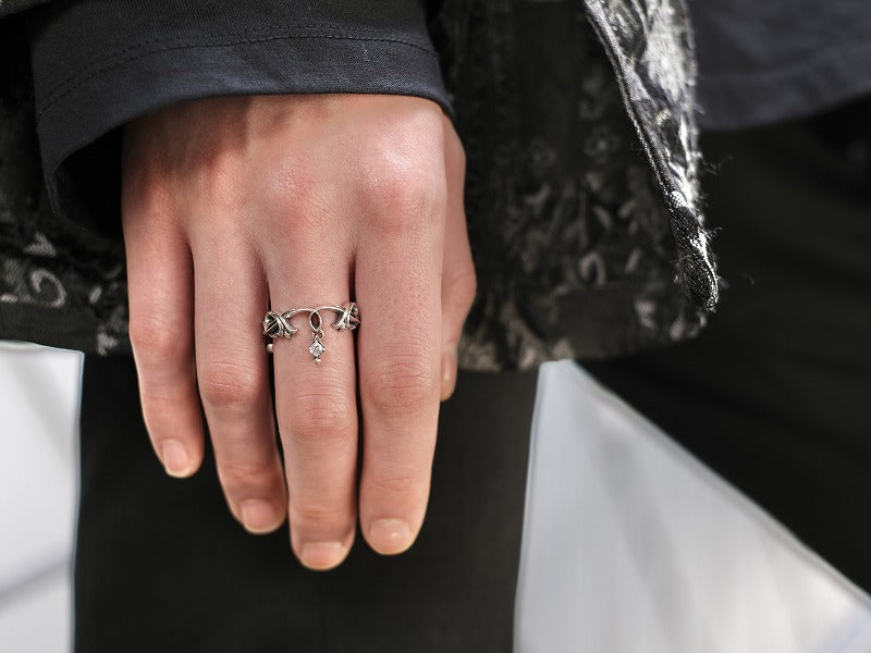 Deal Design Drop Ornament Ring