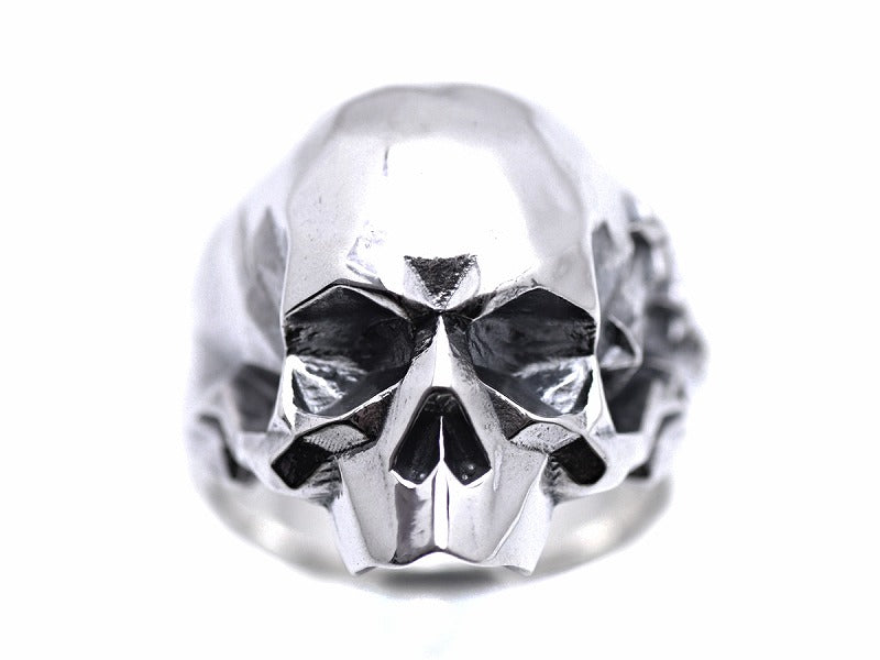 Deal Design Surface Skull Ring